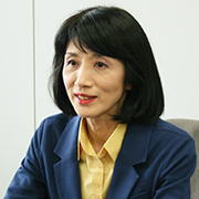 ⽇本・中国・韓国における「⼥性活躍」の現状と展望 ― グローバル経 済の中で⽣き残っていくために