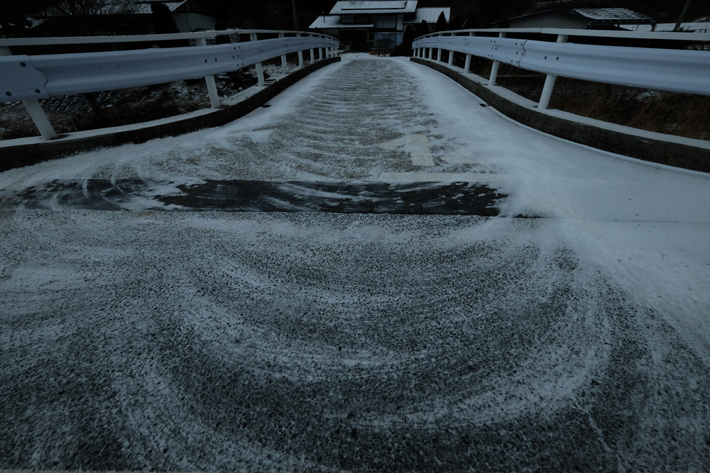 「雪のさざなみ」