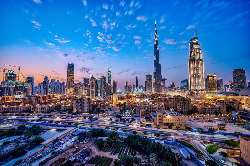 UAE ブルジュ・ハリファとドバイの都市風景の写真